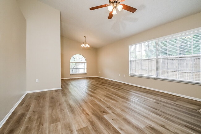 Photo - 1336 Mohrlake Dr
