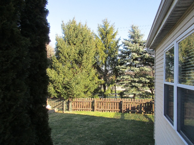 Photo - 784 Sanville Dr