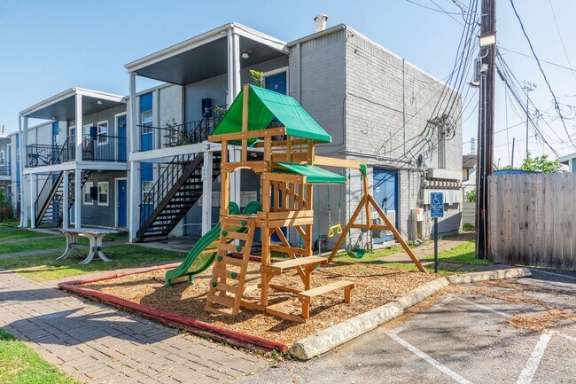 Photo - 1800 N Wayside Dr Unit 26