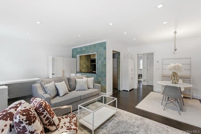 Photo - 26 Layton Ave Unit 8