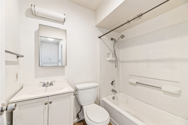 Photo - 2 br, 2 bath 4plex - 15320 Perris Boulevard 1