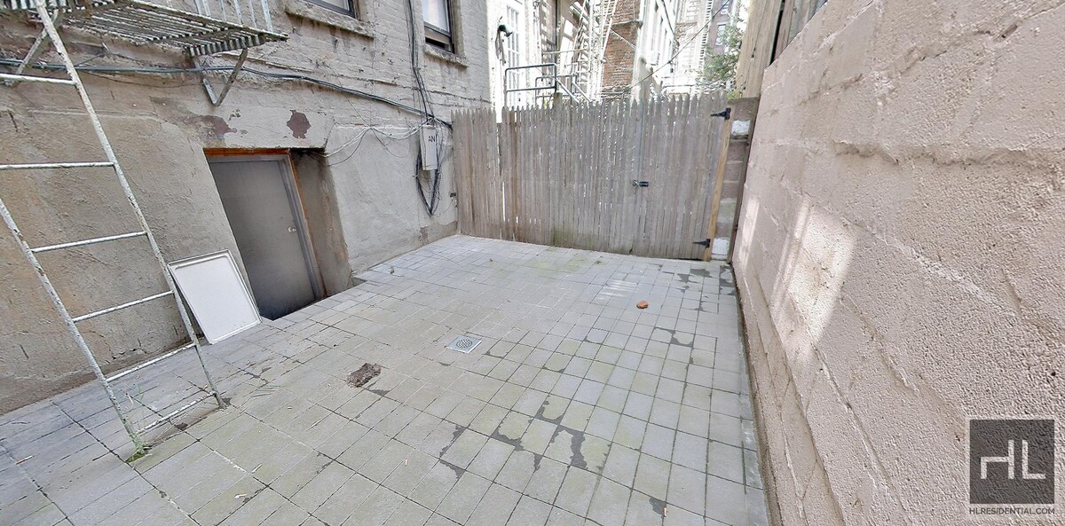 Photo - East 10th Street Unit 1A