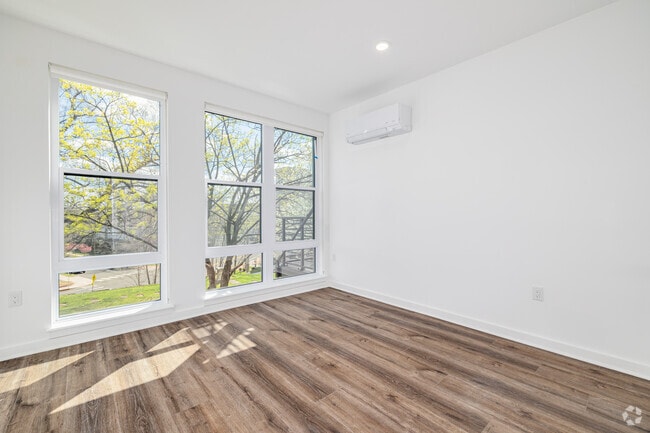 2BR, 2BA - 1,097SF - Second Bedroom
