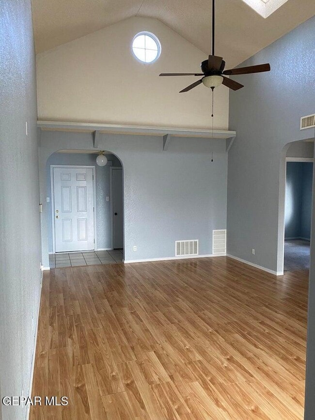 Photo - 1445 Plaza Verde Dr