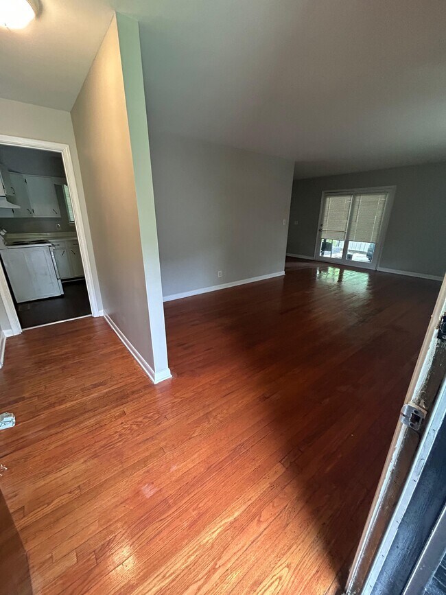 Photo - 3715 Rollingwood Dr