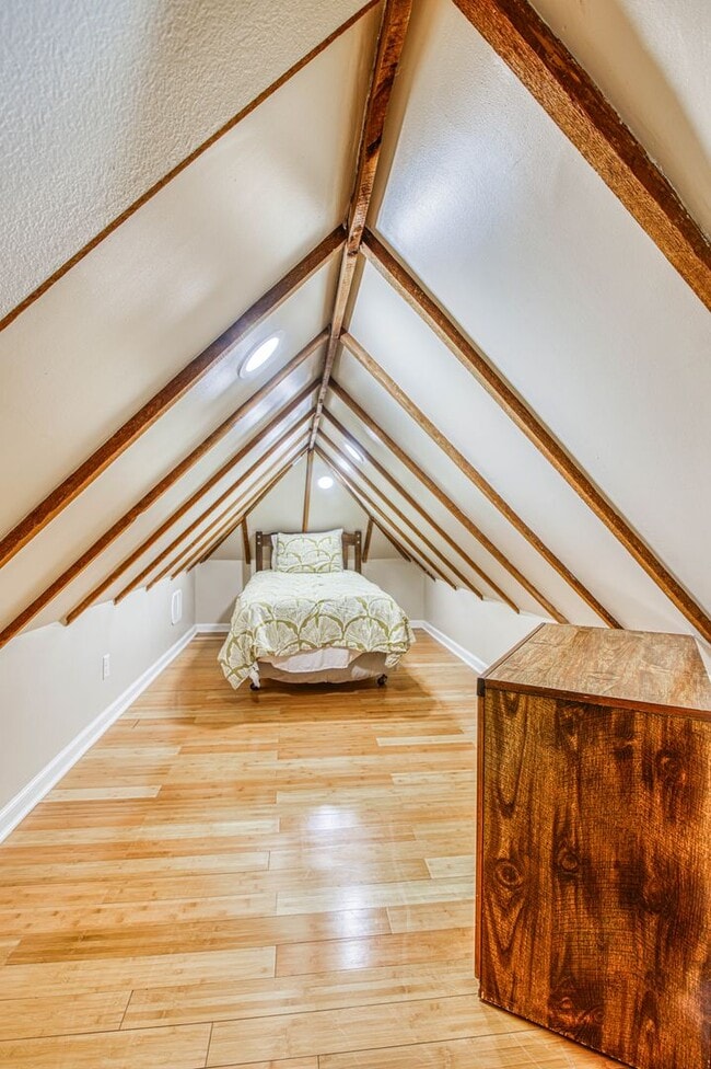 Photo - 702 Myrtle Ave Unit Attic Loft 3L