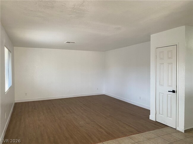 Photo - 4750 Thunderbolt Ave