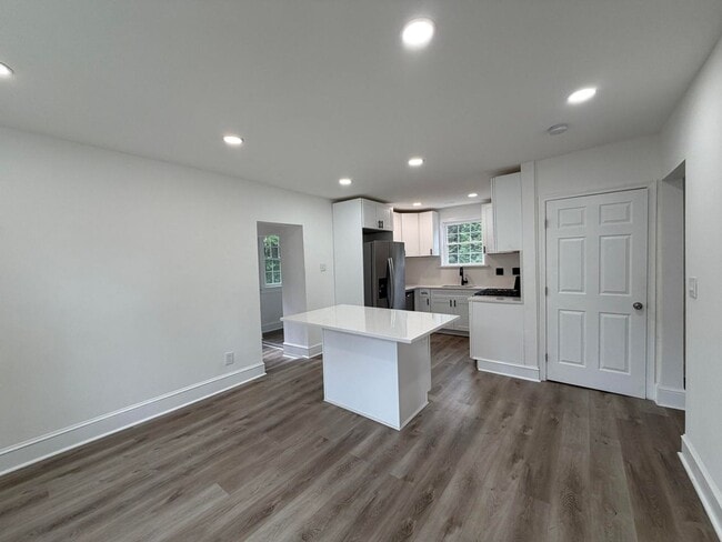 Photo - Spacious NE Roanoke City Home!