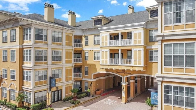 Front of Building - 860 N Orange Ave Unit 435