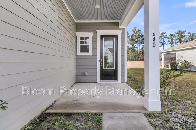 Photo - 640 Chigwell Springs Ln