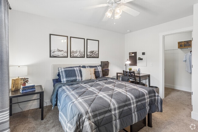 4BR, 4BA - 1,832SF - Bedroom