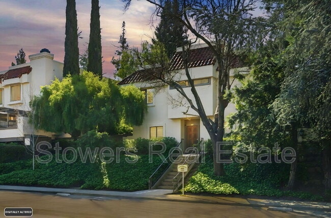 Photo - 500 Churchill Downs Ct