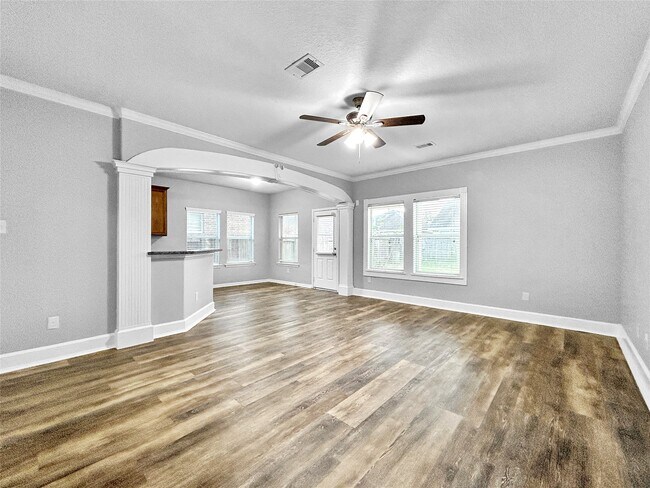 Photo - 10006 Wood Leaf Ct