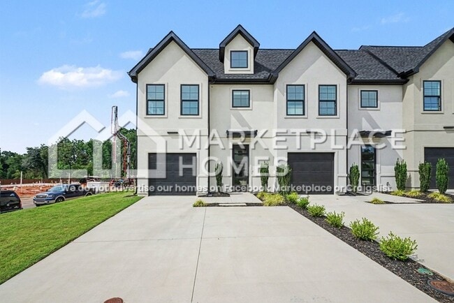 Photo - 8 Taverly Dr