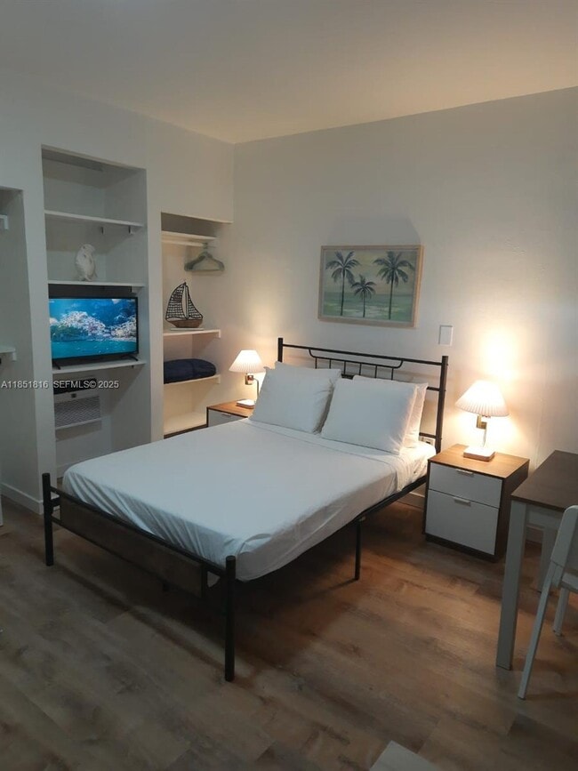 Photo - 709 NE 2nd Ct Unit 2