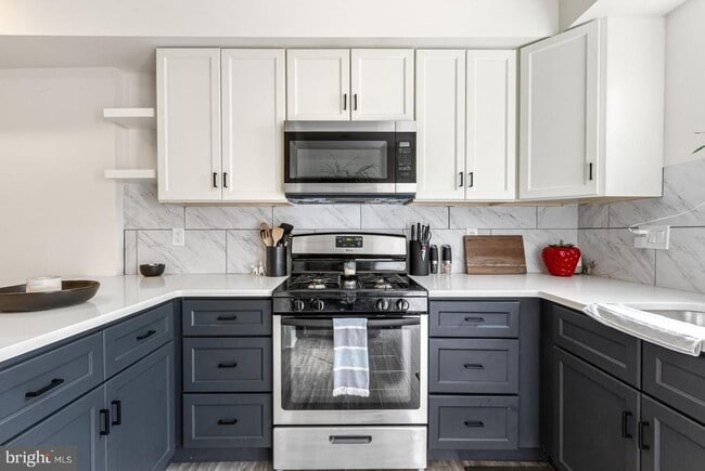 Building Photo - 1752 Waterloo St Rental