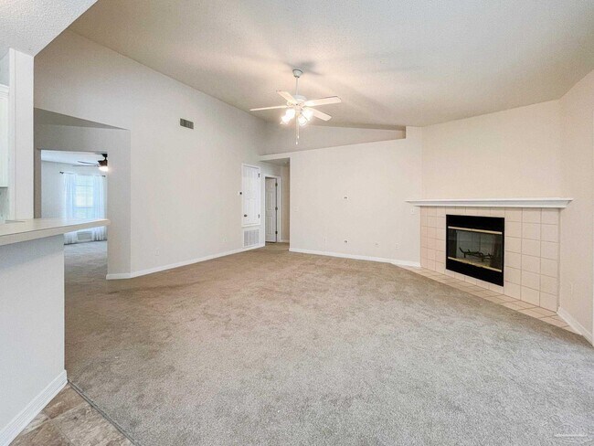 Photo - 2533 Jibe Dr