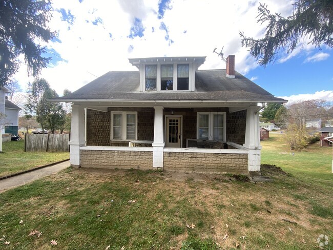 Building Photo - 1245 Cambria St NE Rental