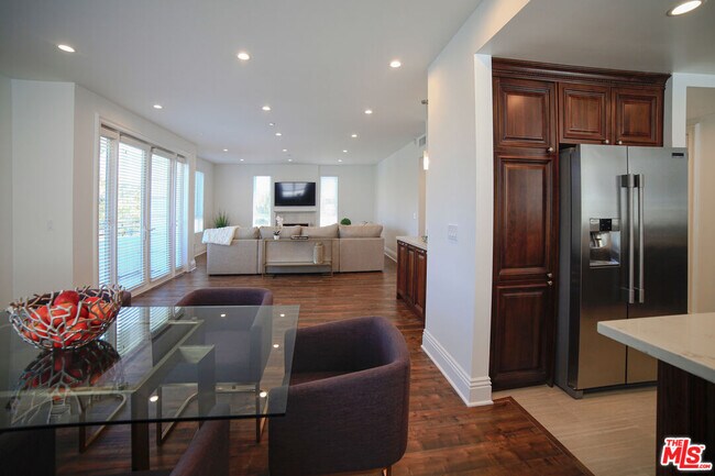 Photo - 907 S Shenandoah St Unidad Ph 401