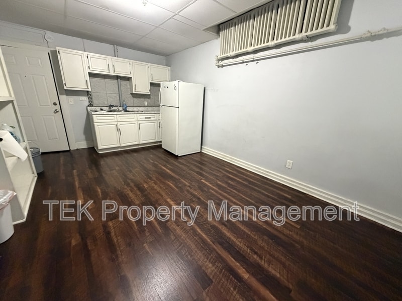 Photo - 189 Lake Ave