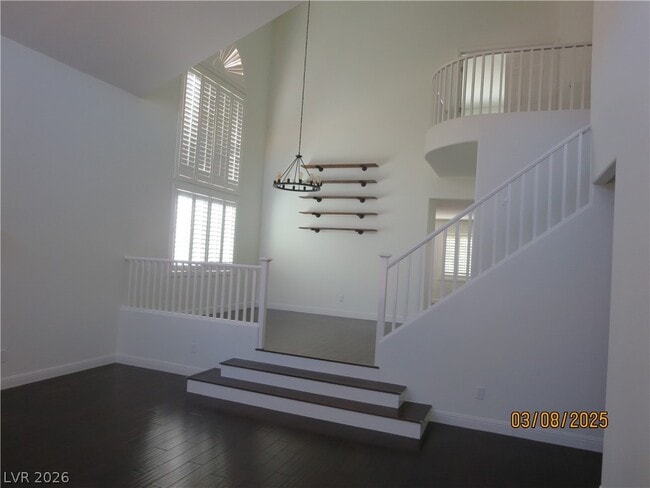 Photo - 499 Holly Hunt St