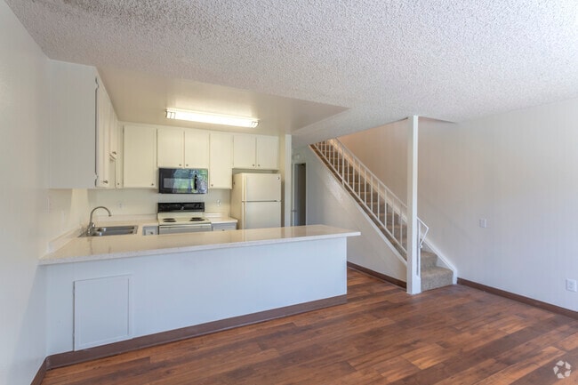 3 BR, 2 BA - 1100 SF - Greenfield Meadows