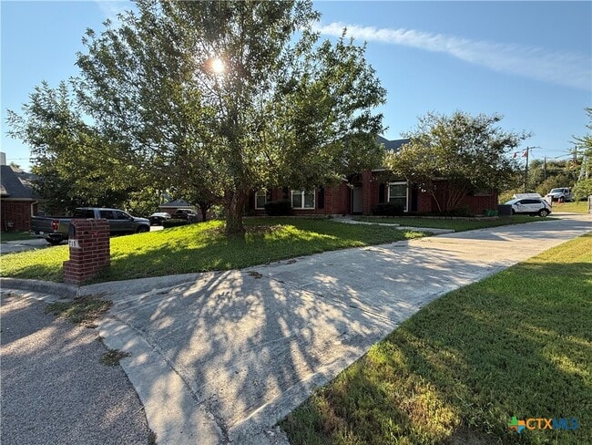 Building Photo - 715 Paintbrush Dr Rental