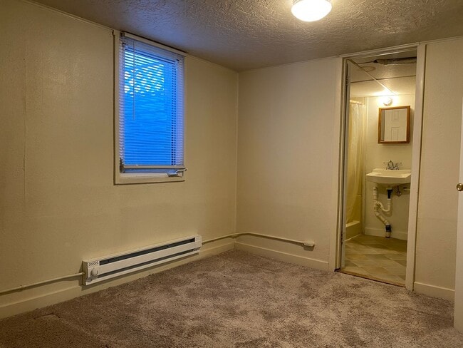 Photo - 709 Evans Ave Unit Apt 2 - "Down"