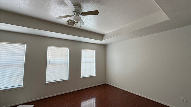 Photo - 3114 Junction Dr