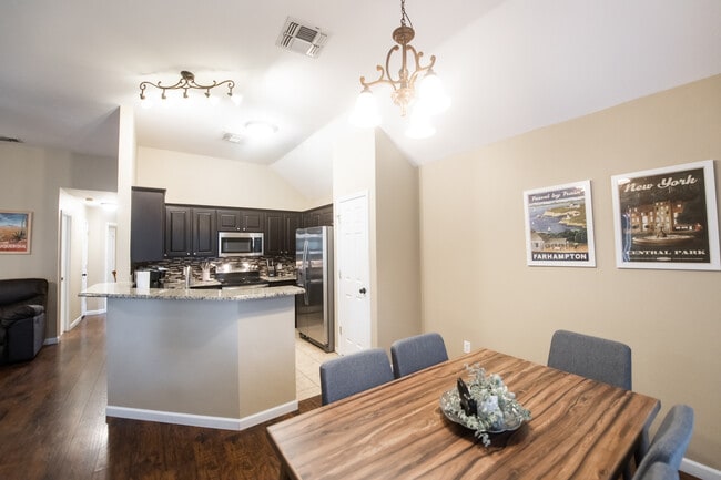 Photo - 5323 Northview Dr
