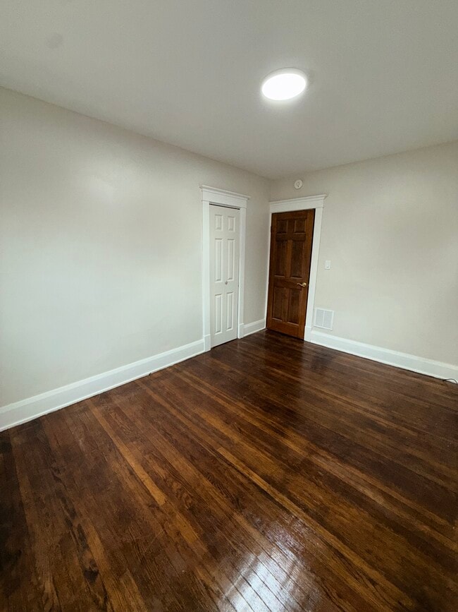 Photo - 61 Courtland Ave Unit Lower