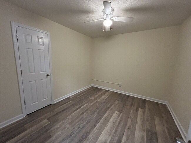 Photo - Apartment For Rent