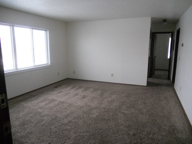 Building Photo - 1718 14th Ave W Unit 3