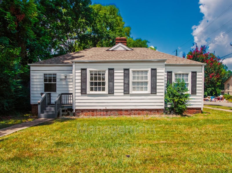 Photo - 2600 Avenue L House