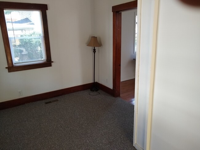 Photo - 514 S Elm St