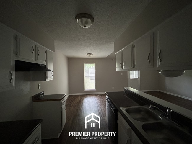Photo - Spacious 4BR/2BA in DeSoto Village | High Ceilings, Hardwood Floors & Fenced Yard
