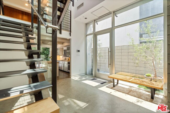 Photo - 720 Brooks Ave