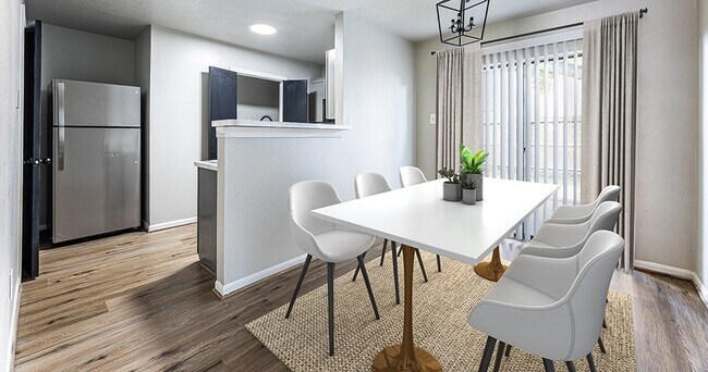 Photo - Villas on 517