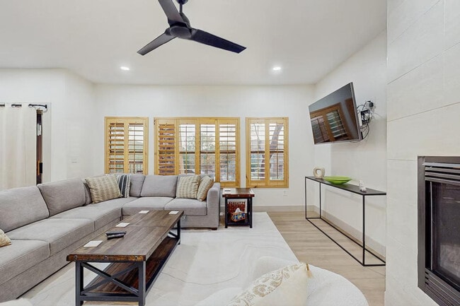 Photo - 19700 N 76th St Unidad ID1385626P