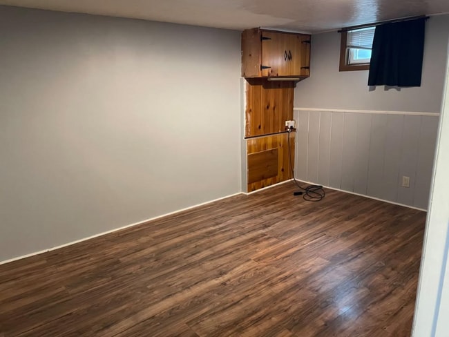 Photo - 1368 Davis Ave