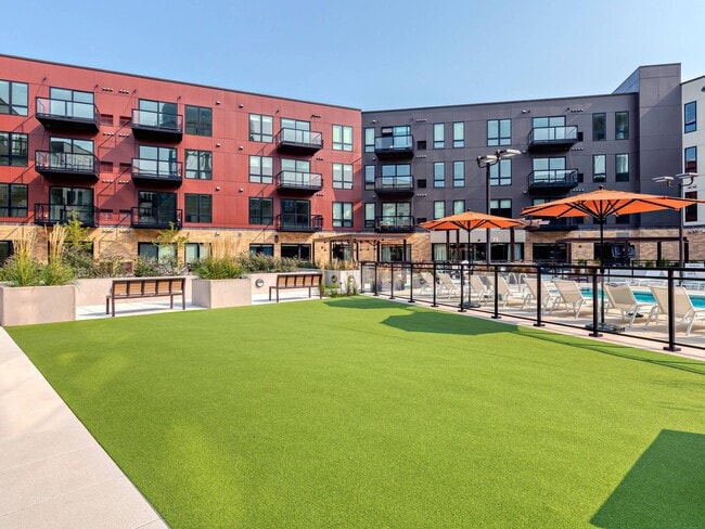 Avidor Glenview 55+ Active Adult Apartment Homes