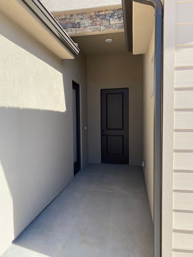 Photo - BRAND NEW HOME IN HURRICANE!!!
