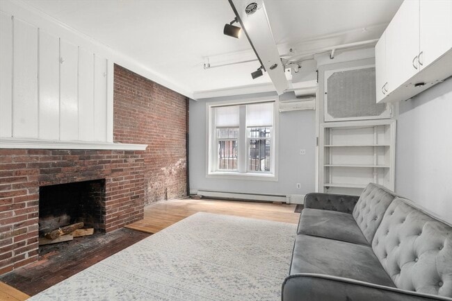 Photo - 167 Beacon St Unit 2