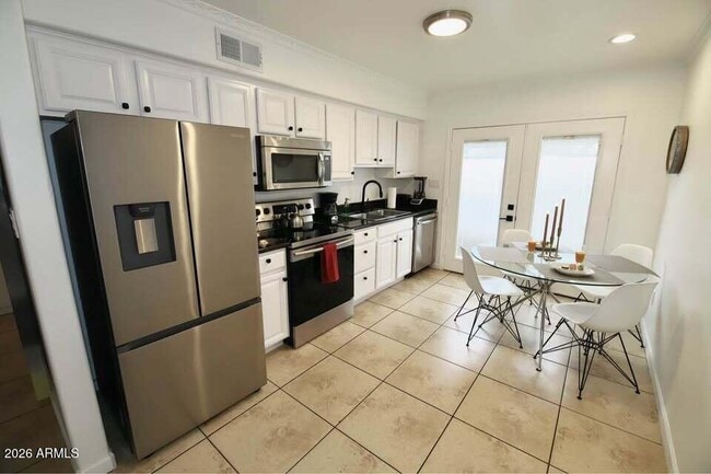 Building Photo - 3445 N 36th St Unit 39