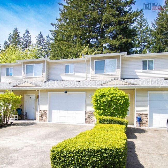 Cozy 2 Bedroom Townhouse + Garage Near Lak... - Cozy 2 Bedroom Townhouse + Garage Near Lak...