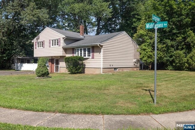 Photo - 167 Middlesex Ave