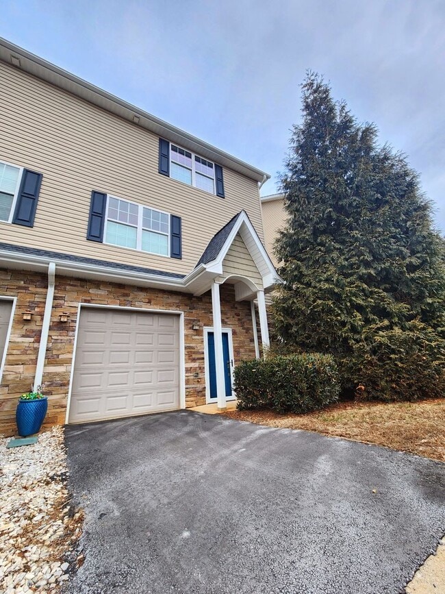 Photo - 19 Terrace Ct