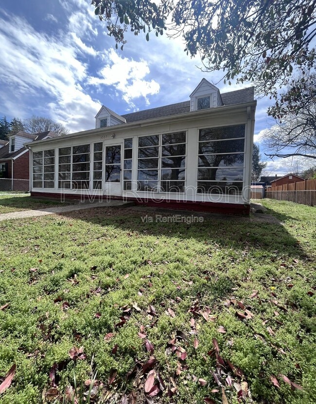 Photo - 3007 Grant St