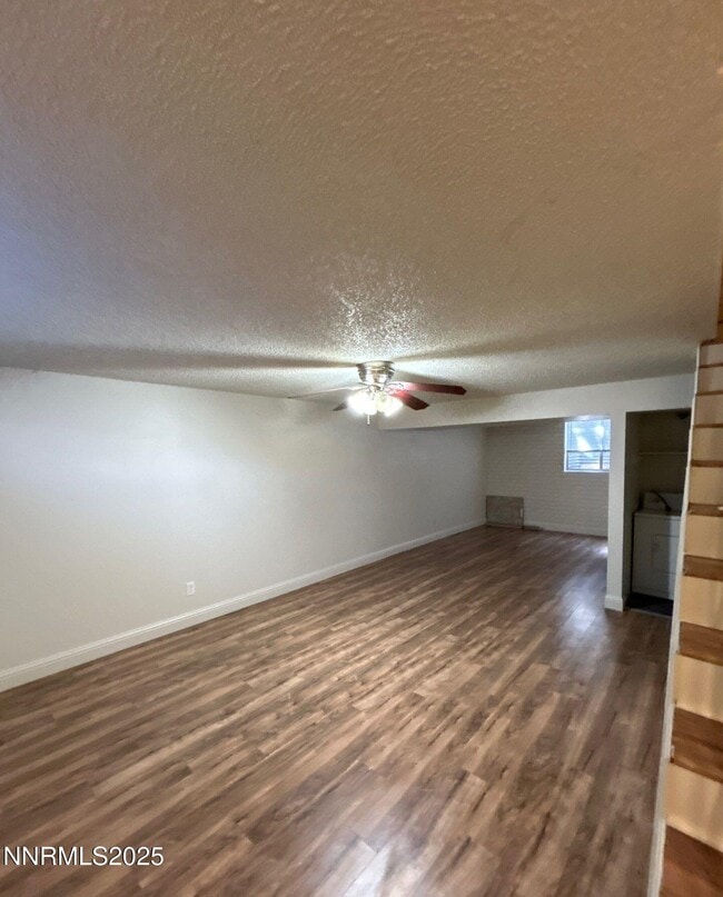 Photo - 1410 E 9th St