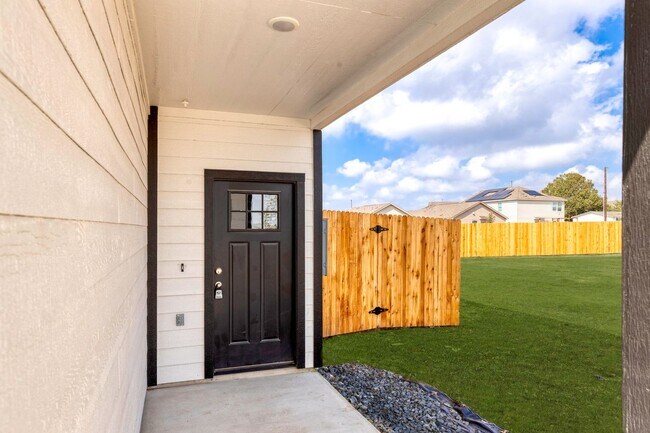 2810 Armaan Way